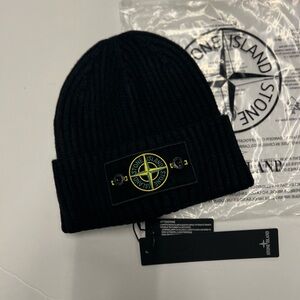 Stone island black beanie hat